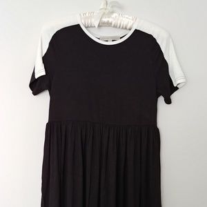 Like New Kimi + Kai Maternity T-shirt Dress